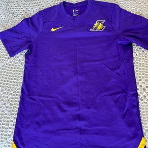 Lakers warm up T shirt. Official from NBA store. Nike
